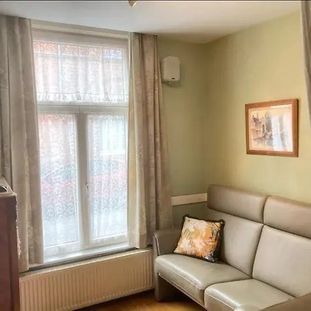 別荘 Casa Brugensis In Historic Center Of